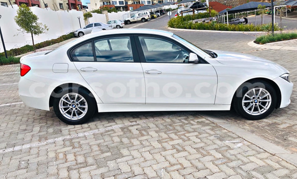 Sayi Na hannu BMW 3–Series White Mota in Maputsoa a Leribe Sayi Na hannu BMW 3–Series White Mota in Maputsoa a Leribe