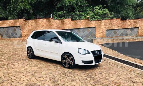 Acheter Occasion Voiture Volkswagen Polo Blanc à Maseru, Maseru Acheter Occasion Voiture Volkswagen Polo Blanc à Maseru, Maseru