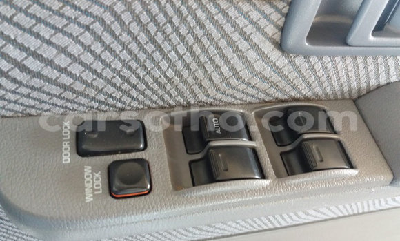 Sayi Na hannu Toyota Hilux White Mota in Maseru a Maseru Sayi Na hannu Toyota Hilux White Mota in Maseru a Maseru