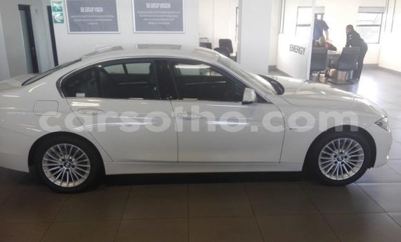 Acheter Occasion Voiture BMW 3–Series Blanc à Maseru, Maseru Acheter Occasion Voiture BMW 3–Series Blanc à Maseru, Maseru