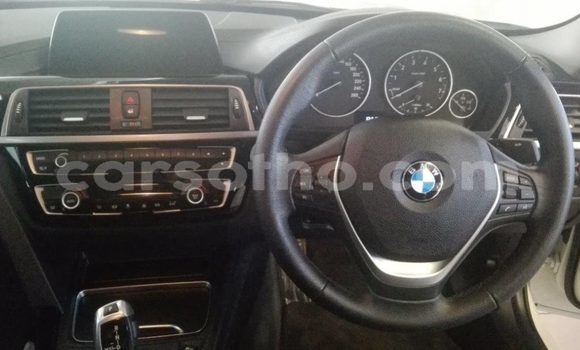 Acheter Occasion Voiture BMW 3–Series Blanc à Maseru, Maseru Acheter Occasion Voiture BMW 3–Series Blanc à Maseru, Maseru