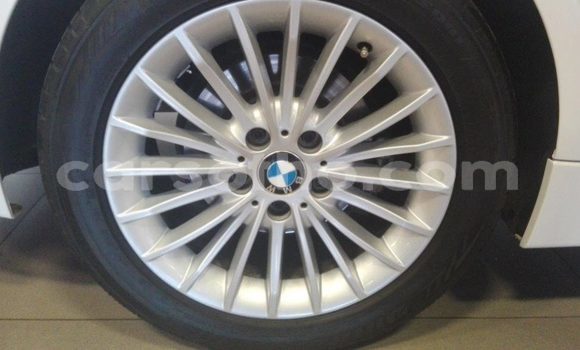 Acheter Occasion Voiture BMW 3–Series Blanc à Maseru, Maseru Acheter Occasion Voiture BMW 3–Series Blanc à Maseru, Maseru