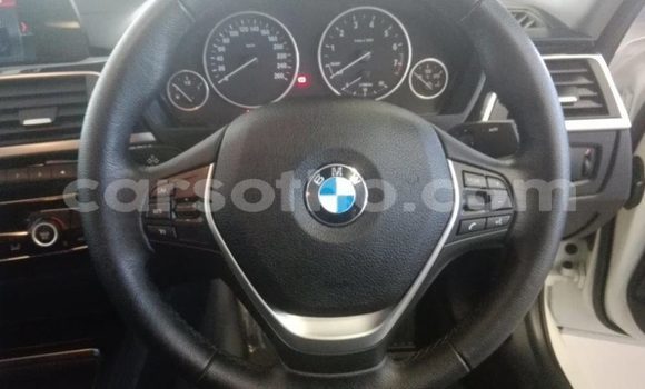 Acheter Occasion Voiture BMW 3–Series Blanc à Maseru, Maseru Acheter Occasion Voiture BMW 3–Series Blanc à Maseru, Maseru
