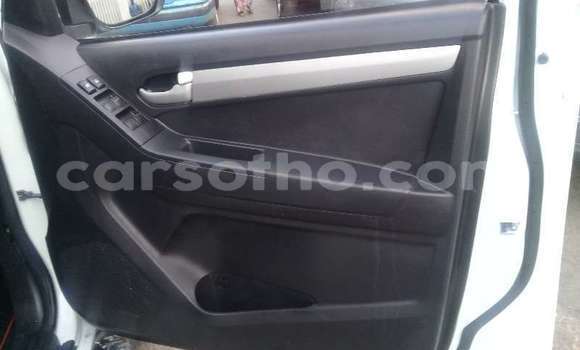 Acheter Occasion Voiture Isuzu KB Blanc à Maseru, Maseru Acheter Occasion Voiture Isuzu KB Blanc à Maseru, Maseru