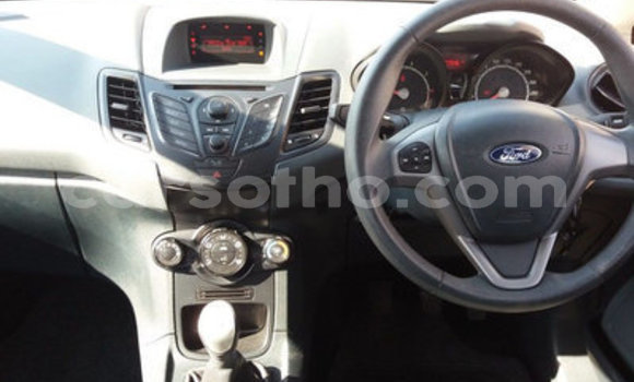 Acheter Occasion Voiture Ford Fiesta Blanc à Maseru, Maseru Acheter Occasion Voiture Ford Fiesta Blanc à Maseru, Maseru