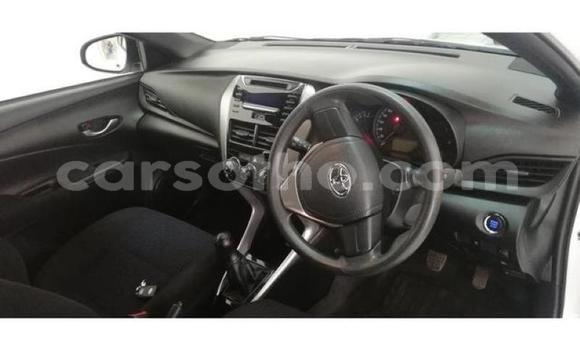 Acheter Occasion Voiture Toyota Yaris Blanc à Maseru, Maseru Acheter Occasion Voiture Toyota Yaris Blanc à Maseru, Maseru