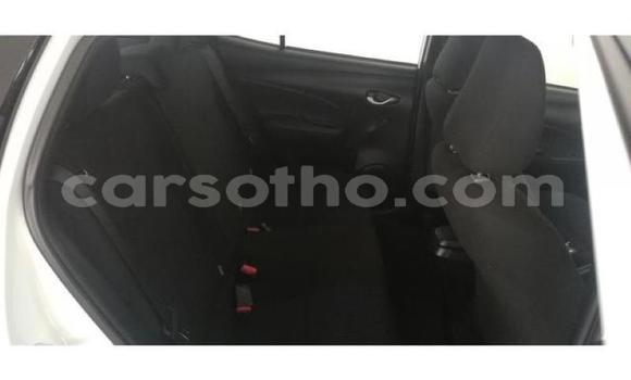 Acheter Occasion Voiture Toyota Yaris Blanc à Maseru, Maseru Acheter Occasion Voiture Toyota Yaris Blanc à Maseru, Maseru