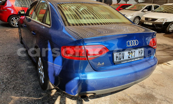 اشتري مستعمل Audi A4 Blue سيارة في Hlotse في Leribe اشتري مستعمل Audi A4 Blue سيارة في Hlotse في Leribe