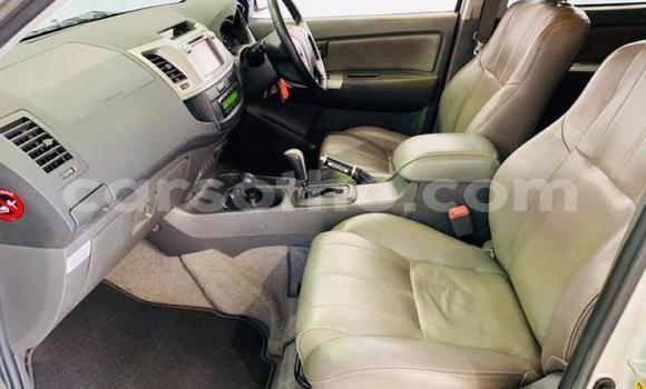 Acheter Occasion Voiture Toyota Hilux Gris à Maputsoe, Leribe Acheter Occasion Voiture Toyota Hilux Gris à Maputsoe, Leribe