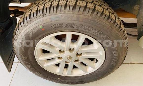 Acheter Occasion Voiture Toyota Hilux Gris à Maputsoe, Leribe Acheter Occasion Voiture Toyota Hilux Gris à Maputsoe, Leribe