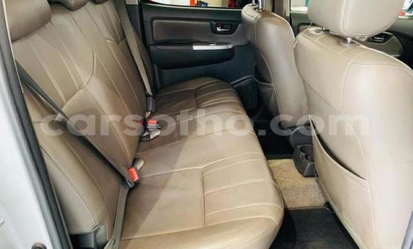 Acheter Occasion Voiture Toyota Hilux Gris à Maputsoe, Leribe Acheter Occasion Voiture Toyota Hilux Gris à Maputsoe, Leribe