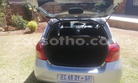 Acheter Occasion Voiture Toyota Yaris Gris à Maseru, Maseru Acheter Occasion Voiture Toyota Yaris Gris à Maseru, Maseru