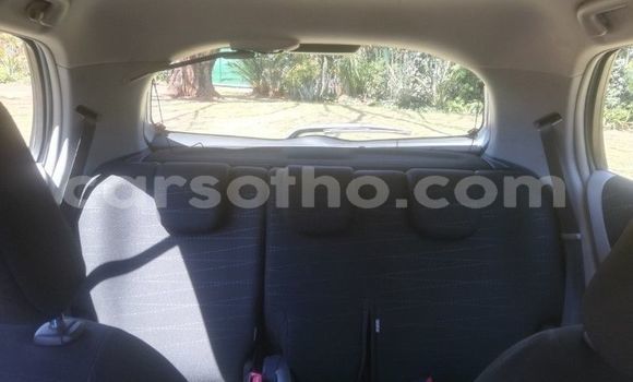 Acheter Occasion Voiture Toyota Yaris Gris à Maseru, Maseru Acheter Occasion Voiture Toyota Yaris Gris à Maseru, Maseru