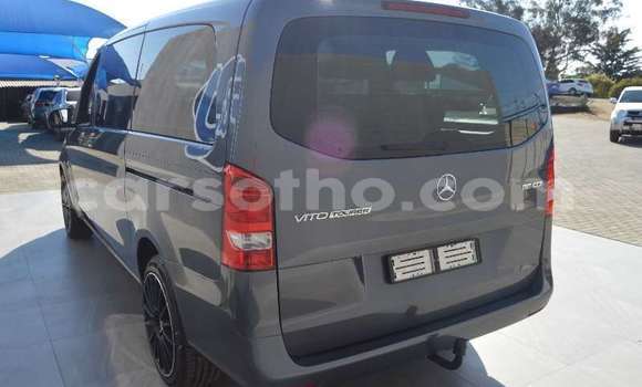 Sayi Na hannu Mercedes-Benz Vito Silver Mota in Maseru a Maseru Sayi Na hannu Mercedes-Benz Vito Silver Mota in Maseru a Maseru