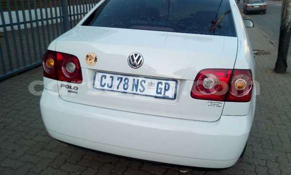 Sayi Na hannu Volkswagen Polo White Mota in Maseru a Maseru Sayi Na hannu Volkswagen Polo White Mota in Maseru a Maseru