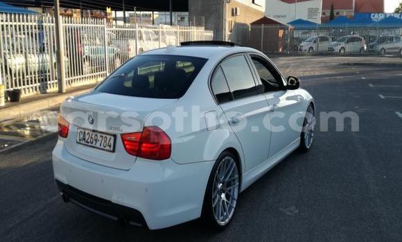 Acheter Occasion Voiture BMW 3–Series Blanc à Maseru, Maseru Acheter Occasion Voiture BMW 3–Series Blanc à Maseru, Maseru