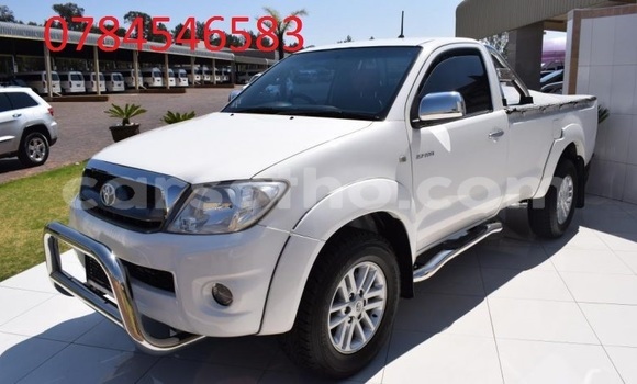 Acheter Occasion Voiture Toyota Hilux Blanc à Maseru, Maseru Acheter Occasion Voiture Toyota Hilux Blanc à Maseru, Maseru