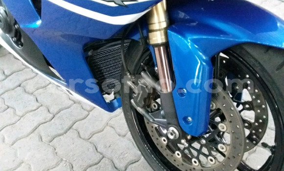 Acheter Occasion Voiture Suzuki APV Bleu à Maputsoa, Leribe Acheter Occasion Voiture Suzuki APV Bleu à Maputsoa, Leribe