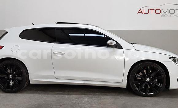 Acheter Occasion Voiture Volkswagen Scirocco R Blanc à Maseru, Maseru Acheter Occasion Voiture Volkswagen Scirocco R Blanc à Maseru, Maseru