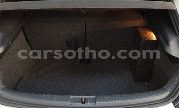 Acheter Occasion Voiture Volkswagen Scirocco R Blanc à Maseru, Maseru Acheter Occasion Voiture Volkswagen Scirocco R Blanc à Maseru, Maseru