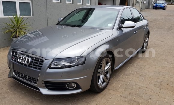 Sayi Na hannu Audi RS4 Silver Mota in Maputsoa a Leribe Sayi Na hannu Audi RS4 Silver Mota in Maputsoa a Leribe