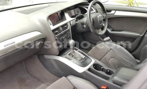 Sayi Na hannu Audi RS4 Silver Mota in Maputsoa a Leribe Sayi Na hannu Audi RS4 Silver Mota in Maputsoa a Leribe