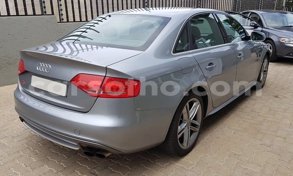 Sayi Na hannu Audi RS4 Silver Mota in Maputsoa a Leribe Sayi Na hannu Audi RS4 Silver Mota in Maputsoa a Leribe