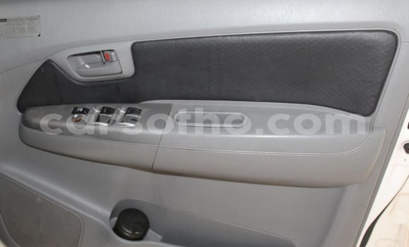 Acheter Occasion Voiture Toyota Hilux Blanc à Maseru, Maseru Acheter Occasion Voiture Toyota Hilux Blanc à Maseru, Maseru