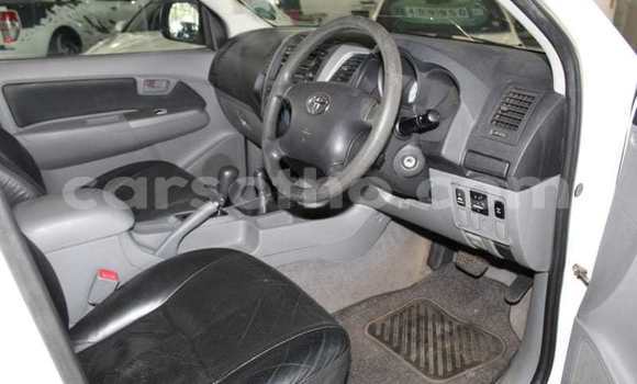 Acheter Occasion Voiture Toyota Hilux Blanc à Maseru, Maseru Acheter Occasion Voiture Toyota Hilux Blanc à Maseru, Maseru