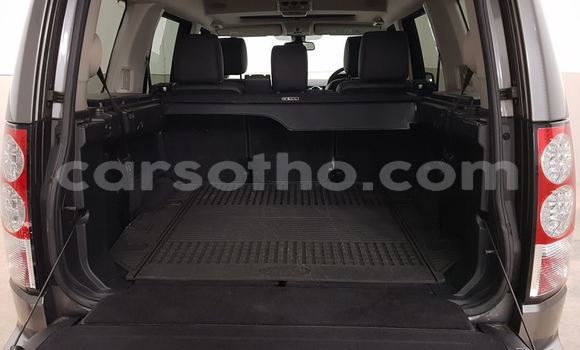 Buy Used Land Rover Discovery Silver Car in Maputsoa in Leribe Buy Used Land Rover Discovery Silver Car in Maputsoa in Leribe