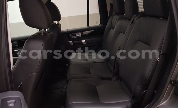 Buy Used Land Rover Discovery Silver Car in Maputsoa in Leribe Buy Used Land Rover Discovery Silver Car in Maputsoa in Leribe