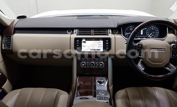 Sayi Na hannu Land Rover Range Rover White Mota in Maputsoe a Leribe Sayi Na hannu Land Rover Range Rover White Mota in Maputsoe a Leribe