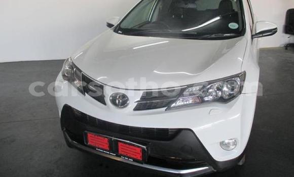 Acheter Occasion Voiture Toyota RAV4 Blanc à Maseru, Maseru Acheter Occasion Voiture Toyota RAV4 Blanc à Maseru, Maseru