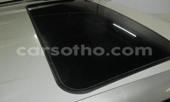 Acheter Occasion Voiture Toyota RAV4 Blanc à Maseru, Maseru Acheter Occasion Voiture Toyota RAV4 Blanc à Maseru, Maseru