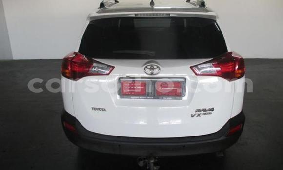 Acheter Occasion Voiture Toyota RAV4 Blanc à Maseru, Maseru Acheter Occasion Voiture Toyota RAV4 Blanc à Maseru, Maseru