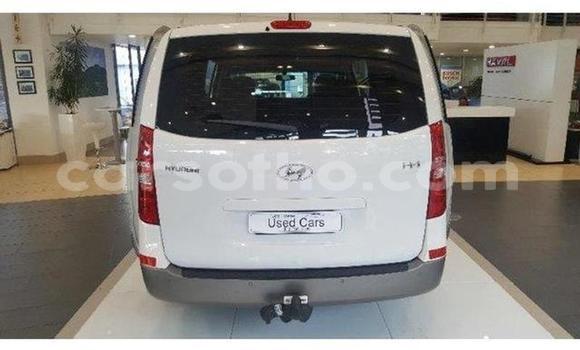 اشتري مستعمل Hyundai H1 White سيارة في Butha–Buthe في Thaba-Tseka اشتري مستعمل Hyundai H1 White سيارة في Butha–Buthe في Thaba-Tseka