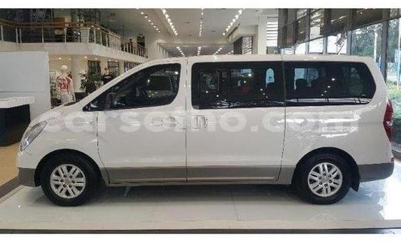 اشتري مستعمل Hyundai H1 White سيارة في Butha–Buthe في Thaba-Tseka اشتري مستعمل Hyundai H1 White سيارة في Butha–Buthe في Thaba-Tseka