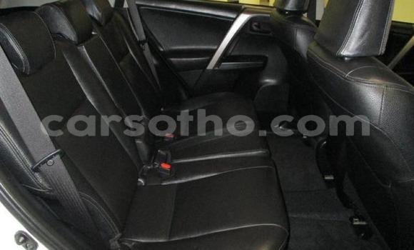 Acheter Occasion Voiture Toyota RAV4 Blanc à Maseru, Maseru Acheter Occasion Voiture Toyota RAV4 Blanc à Maseru, Maseru