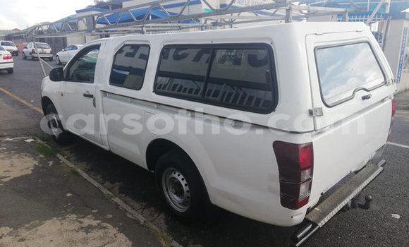 اشتري مستعمل Isuzu KB White سيارة في Maputsoa في Leribe اشتري مستعمل Isuzu KB White سيارة في Maputsoa في Leribe