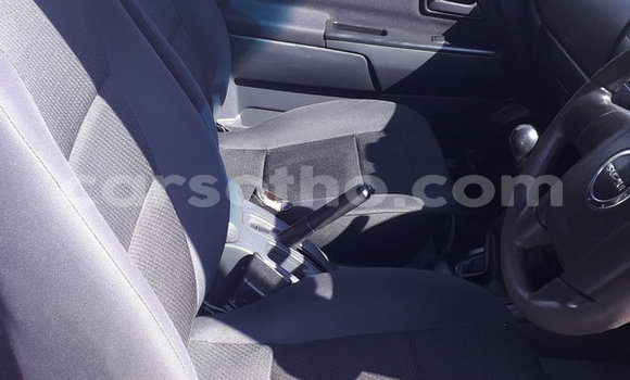 اشتري مستعمل Isuzu KB White سيارة في Maputsoa في Leribe اشتري مستعمل Isuzu KB White سيارة في Maputsoa في Leribe