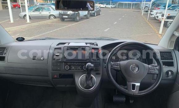 اشتري مستعمل Volkswagen Caravelle Silver سيارة في Hlotse في Leribe اشتري مستعمل Volkswagen Caravelle Silver سيارة في Hlotse في Leribe
