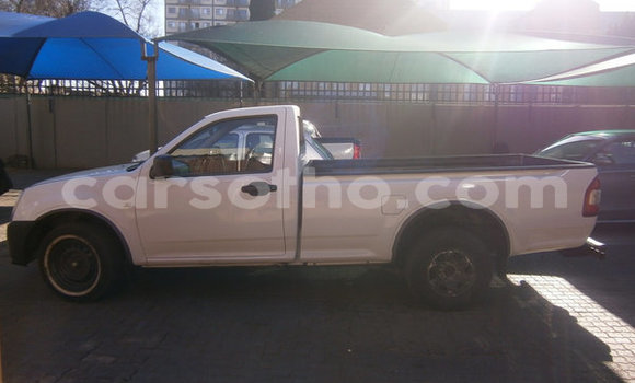 اشتري مستعمل Isuzu KB White سيارة في Maputsoa في Leribe اشتري مستعمل Isuzu KB White سيارة في Maputsoa في Leribe