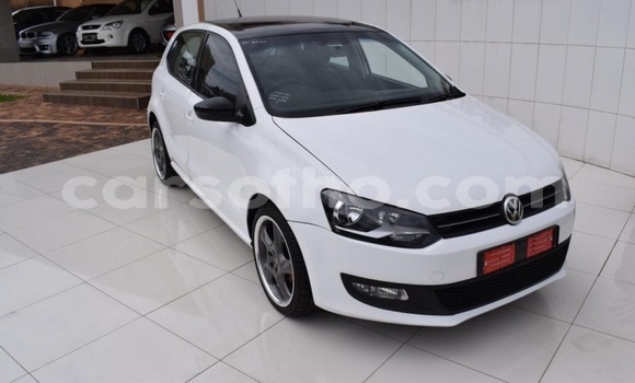 Acheter Occasion Voiture Volkswagen Polo Blanc à Hlotse, Leribe Acheter Occasion Voiture Volkswagen Polo Blanc à Hlotse, Leribe