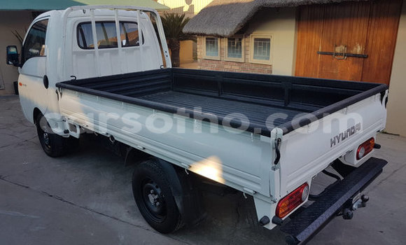 اشتري مستعمل Hyundai H200 White سيارة في Mafeteng في Mafeteng اشتري مستعمل Hyundai H200 White سيارة في Mafeteng في Mafeteng
