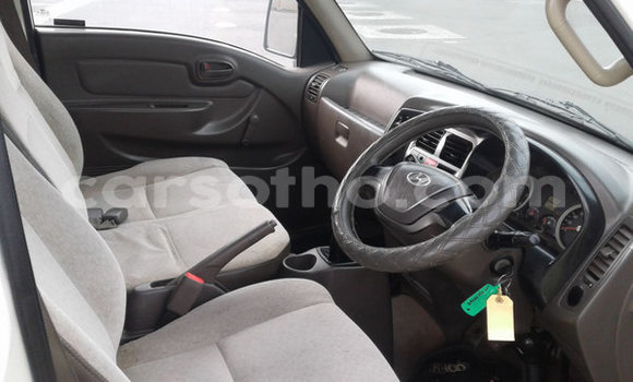 اشتري مستعمل Hyundai H200 White سيارة في Maputsoa في Leribe اشتري مستعمل Hyundai H200 White سيارة في Maputsoa في Leribe