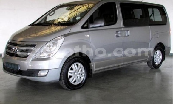 اشتري مستعمل Hyundai H1 Silver سيارة في Maseru في Maseru اشتري مستعمل Hyundai H1 Silver سيارة في Maseru في Maseru