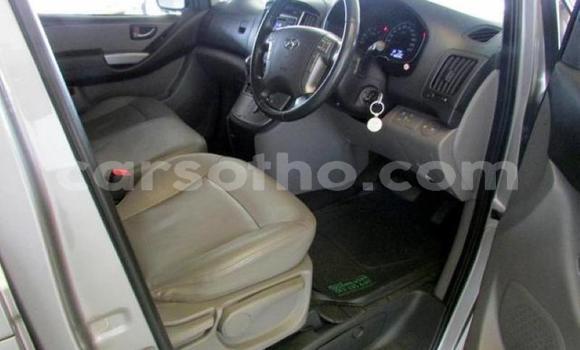 اشتري مستعمل Hyundai H1 Silver سيارة في Maseru في Maseru اشتري مستعمل Hyundai H1 Silver سيارة في Maseru في Maseru