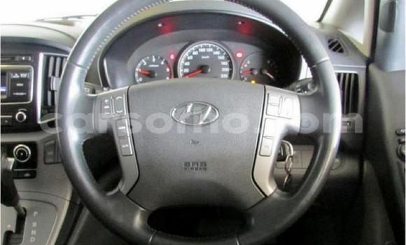 اشتري مستعمل Hyundai H1 Silver سيارة في Maseru في Maseru اشتري مستعمل Hyundai H1 Silver سيارة في Maseru في Maseru