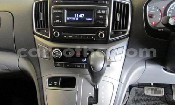 اشتري مستعمل Hyundai H1 Silver سيارة في Maseru في Maseru اشتري مستعمل Hyundai H1 Silver سيارة في Maseru في Maseru