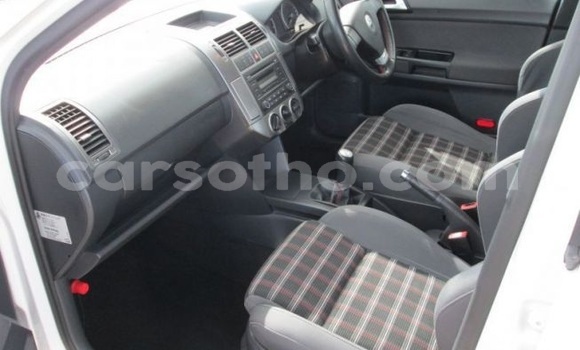 اشتري مستعمل Volkswagen Polo GTI White سيارة في Maseru في Maseru اشتري مستعمل Volkswagen Polo GTI White سيارة في Maseru في Maseru